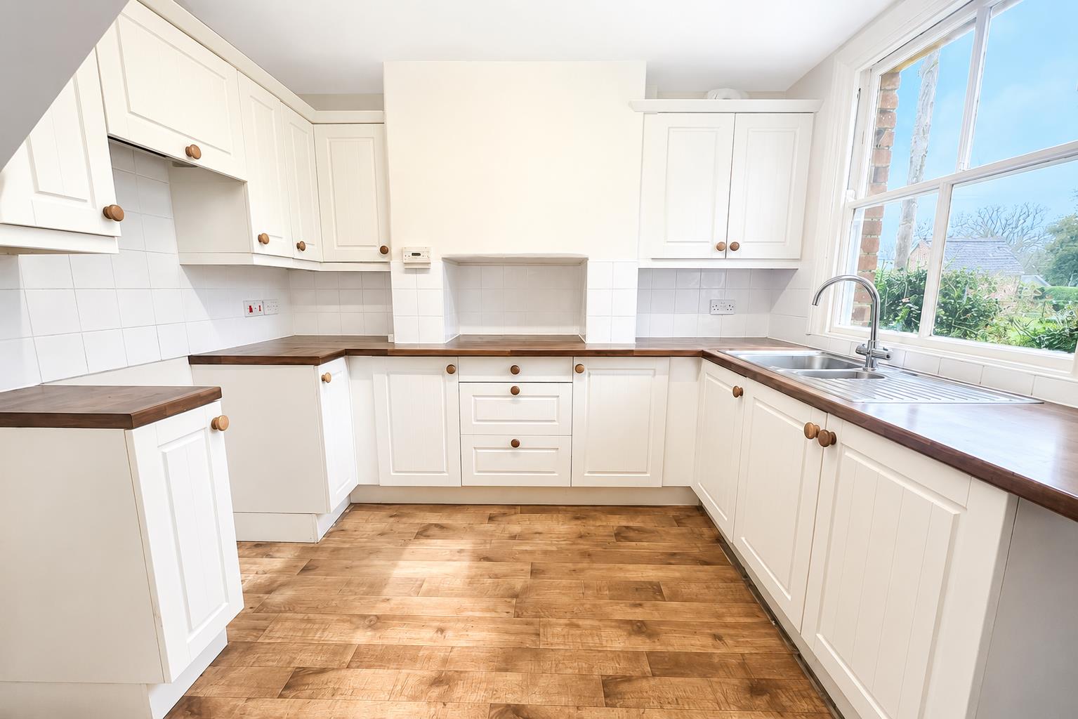 10 Merry Lane, Clive, SY4 3JS To Let